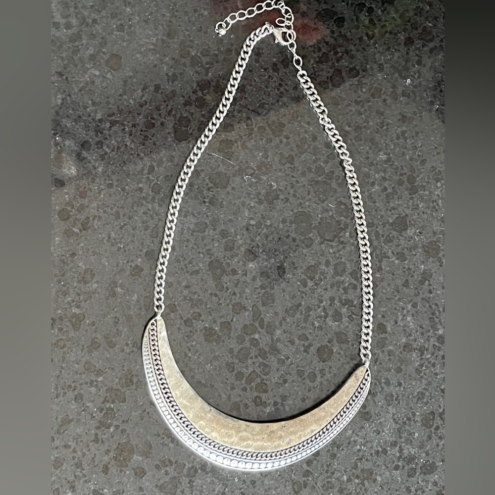 Statement necklace - Picture 2 of 3